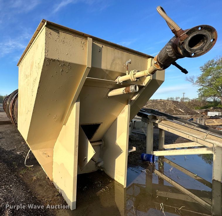 image for item DR5201 Cedarapids  asphalt drum mixer and frame