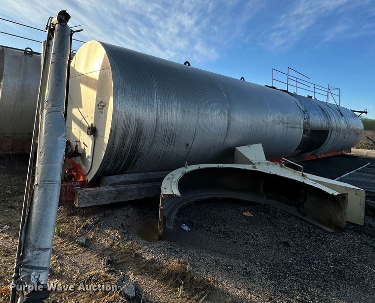 image for item DR5202 Heated asphalt tank