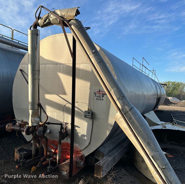 image for item DR5202 Heated asphalt tank