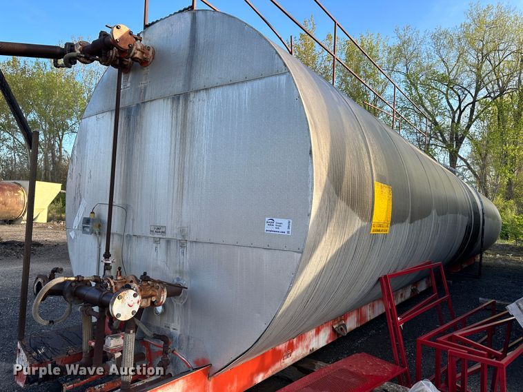 image for item DR5202 Heated asphalt tank