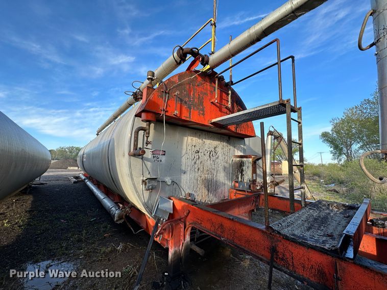 image for item DR5203 Hy-Way HeaTank 30GL-HTT  asphalt heater tank