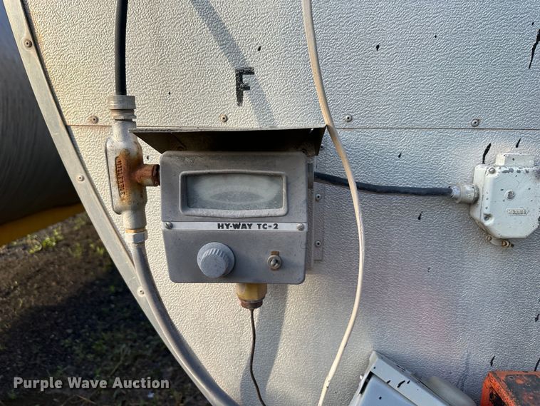 image for item DR5203 Hy-Way HeaTank 30GL-HTT  asphalt heater tank