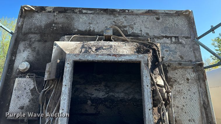 image for item DR5205 Asphalt silo