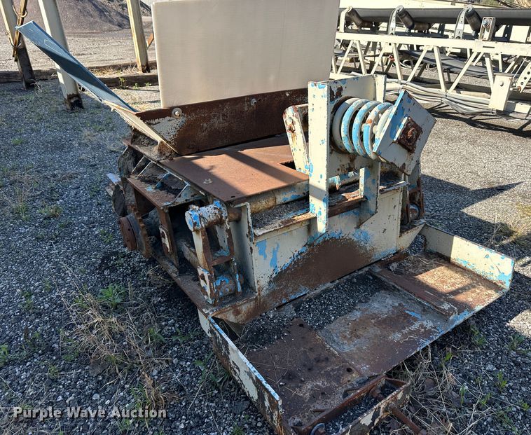 image for item DR5209 Vibrating screen