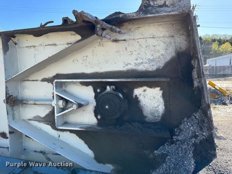 image for item DR5210 Asphalt drag slat conveyor