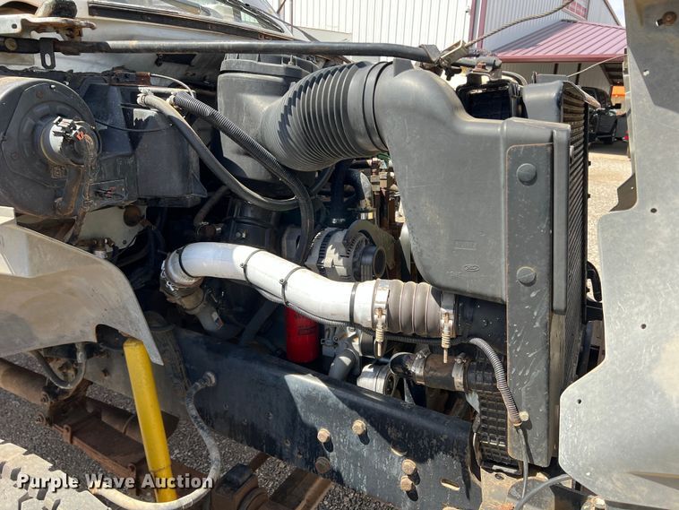 image for item DR5567 1995 Ford F800  crane truck