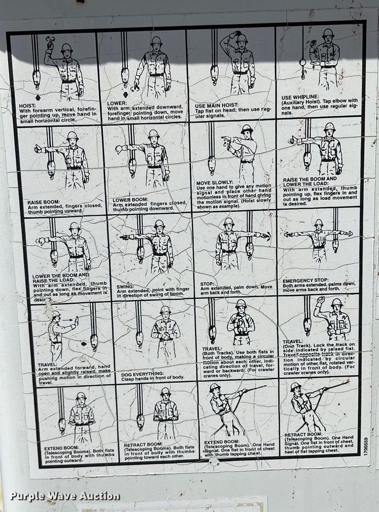 image for item DR5567 1995 Ford F800  crane truck