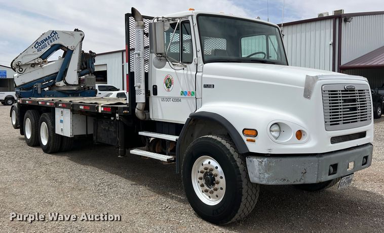 image for item DR5568 2004 Freightliner FL112  crane truck