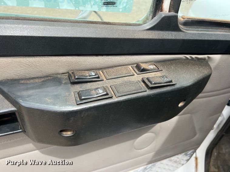 image for item DR5568 2004 Freightliner FL112  crane truck