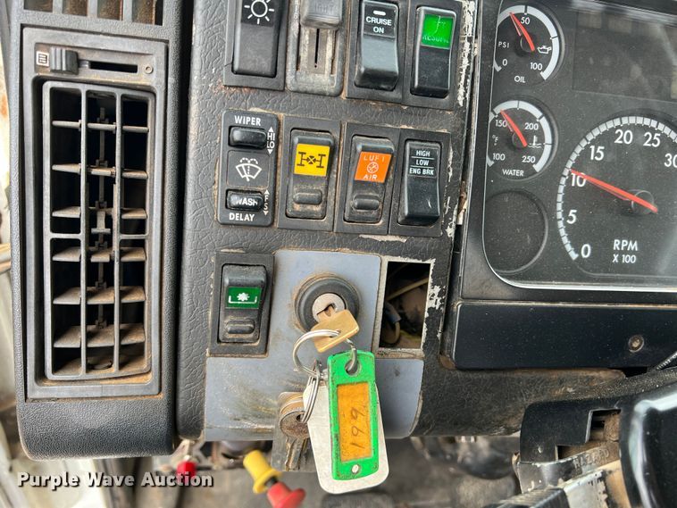 image for item DR5568 2004 Freightliner FL112  crane truck