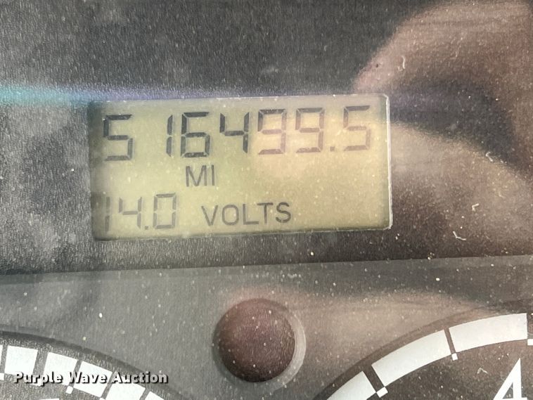 image for item DR5568 2004 Freightliner FL112  crane truck