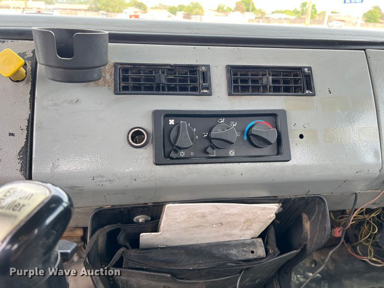 image for item DR5568 2004 Freightliner FL112  crane truck