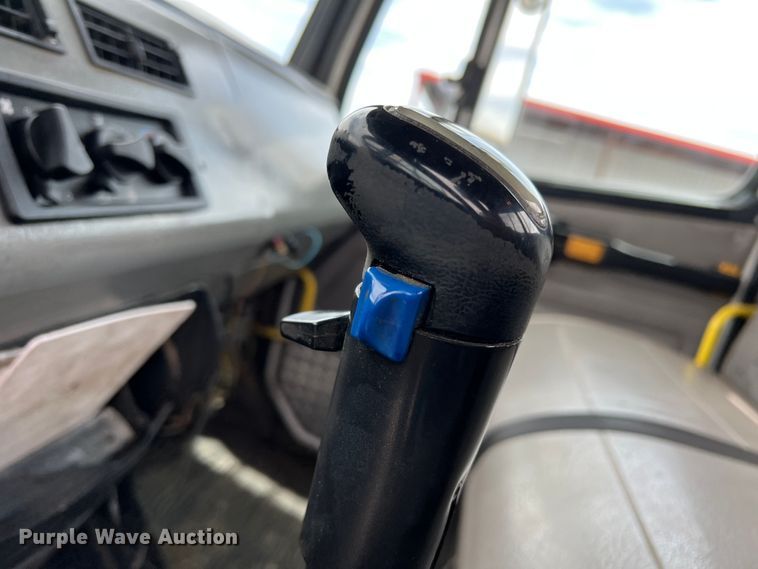 image for item DR5568 2004 Freightliner FL112  crane truck