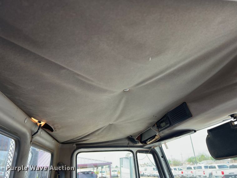 image for item DR5568 2004 Freightliner FL112  crane truck