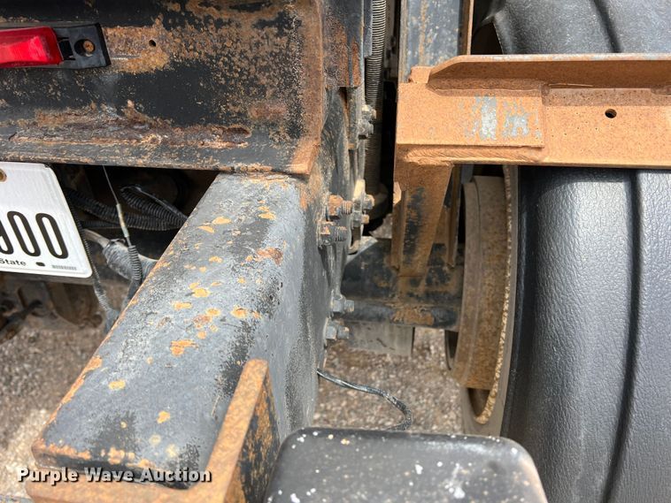 image for item DR5568 2004 Freightliner FL112  crane truck