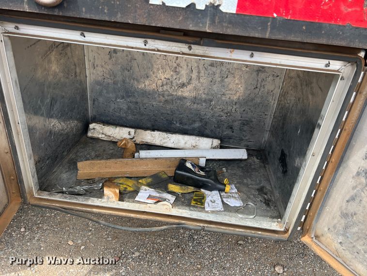 image for item DR5568 2004 Freightliner FL112  crane truck