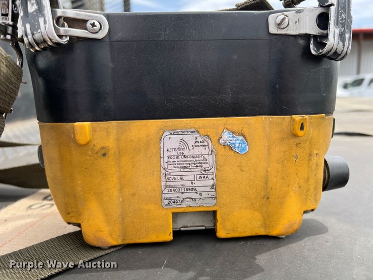 image for item DR5568 2004 Freightliner FL112  crane truck