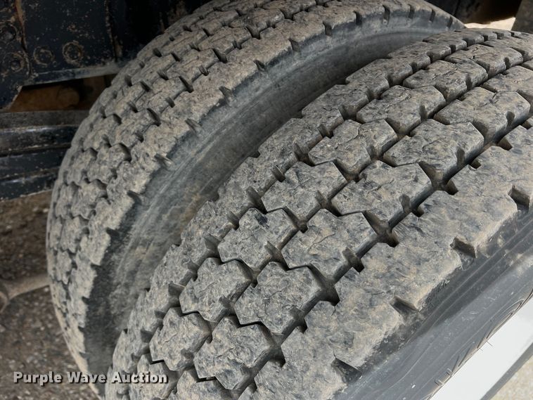 image for item DR5568 2004 Freightliner FL112  crane truck