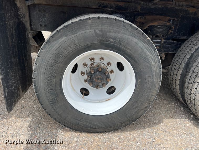 image for item DR5568 2004 Freightliner FL112  crane truck