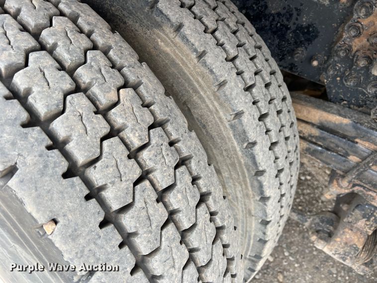 image for item DR5568 2004 Freightliner FL112  crane truck