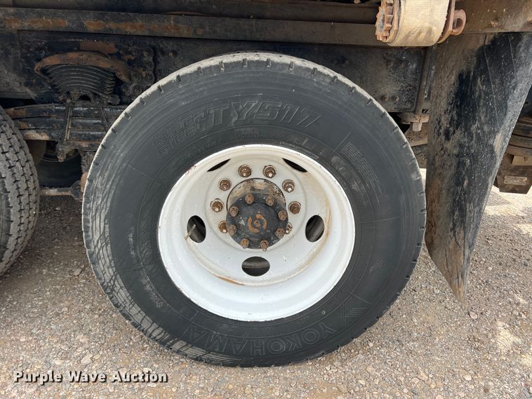 image for item DR5568 2004 Freightliner FL112  crane truck