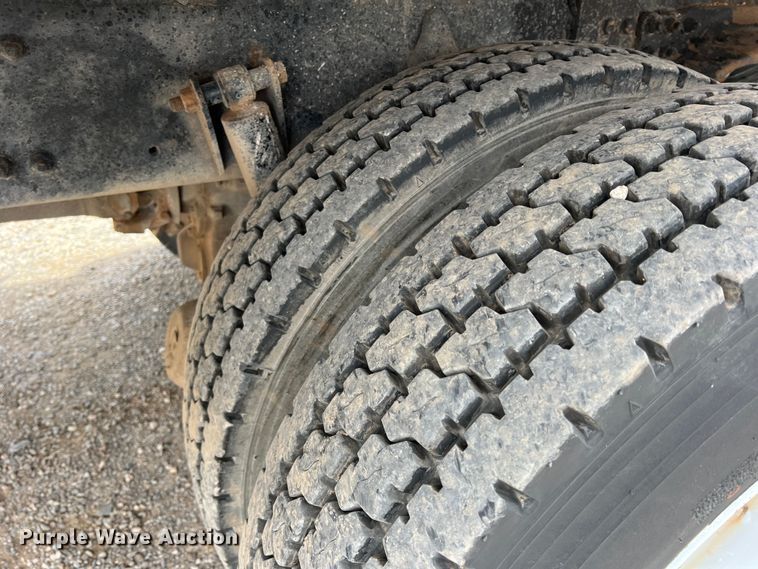 image for item DR5568 2004 Freightliner FL112  crane truck