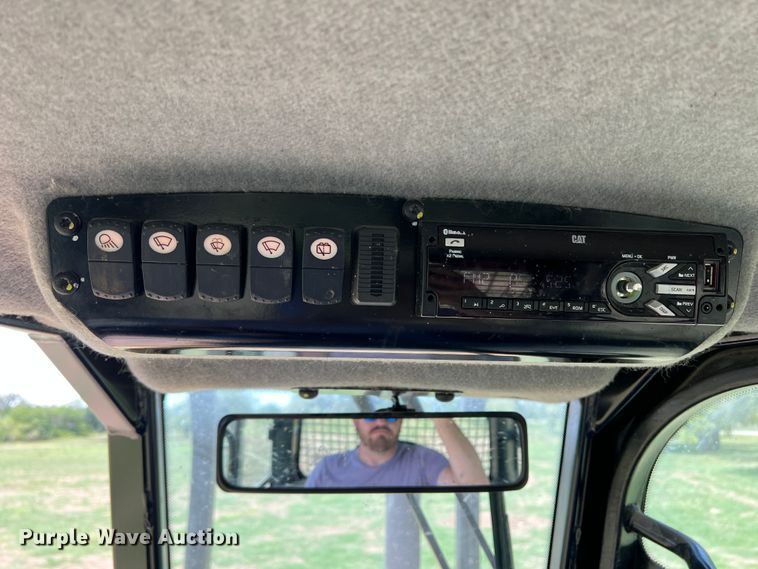 image for item DR5578 2017 Caterpillar D6K2 XL  dozer