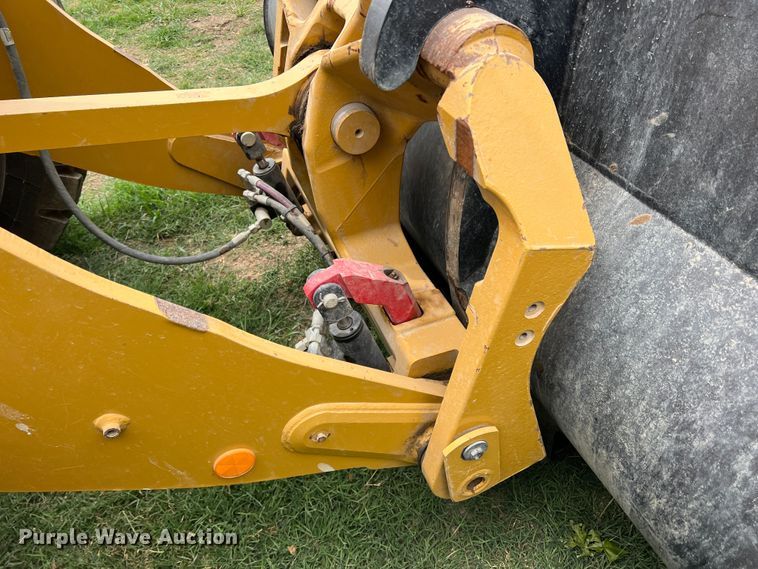 image for item DR5580 2020 Caterpillar 926M  wheel loader