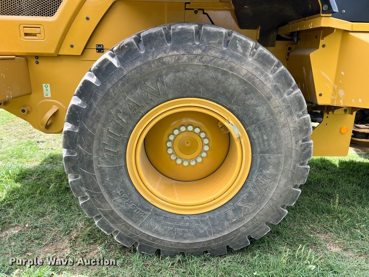 image for item DR5580 2020 Caterpillar 926M  wheel loader