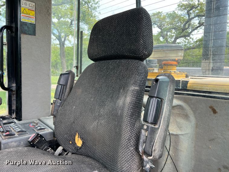 image for item DR5587 2010 Caterpillar 924H  wheel loader