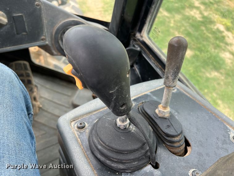 image for item DR5587 2010 Caterpillar 924H  wheel loader