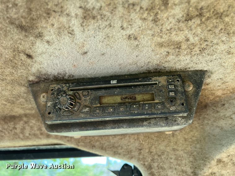 image for item DR5587 2010 Caterpillar 924H  wheel loader