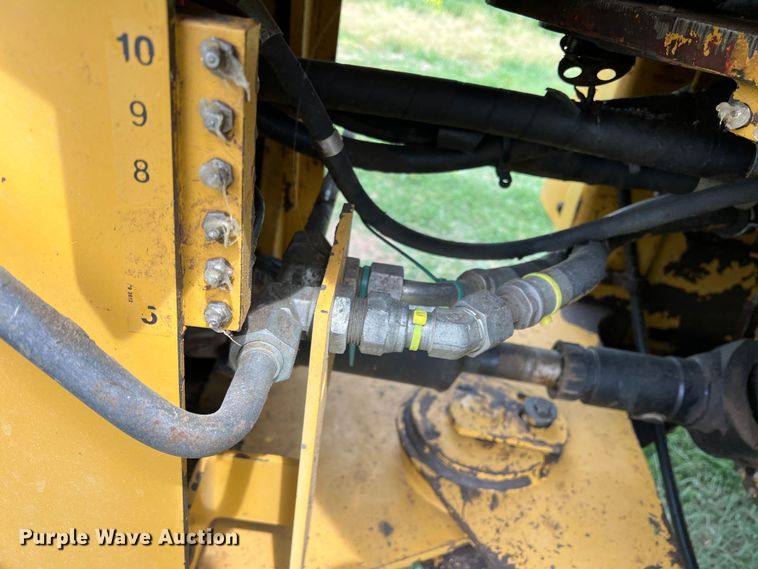 image for item DR5587 2010 Caterpillar 924H  wheel loader