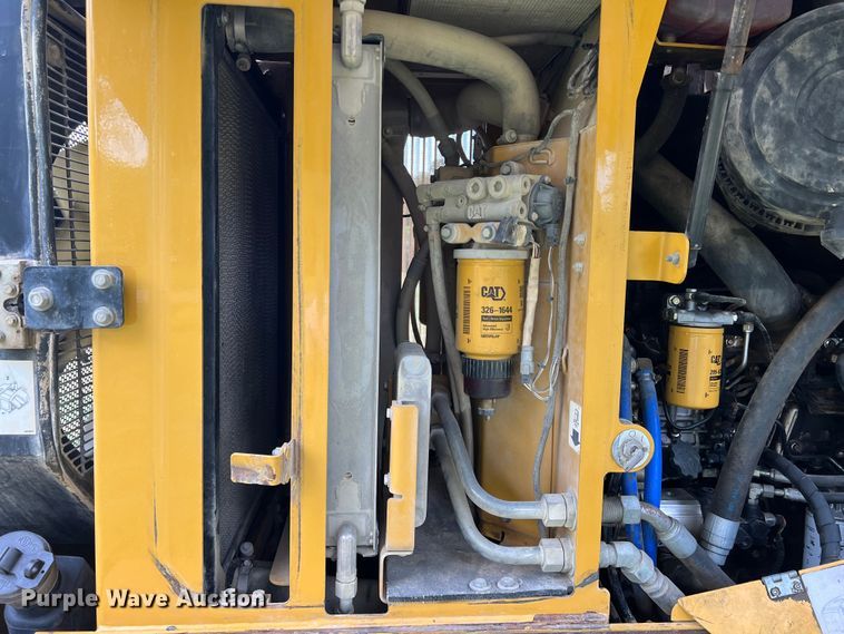 image for item DR5587 2010 Caterpillar 924H  wheel loader