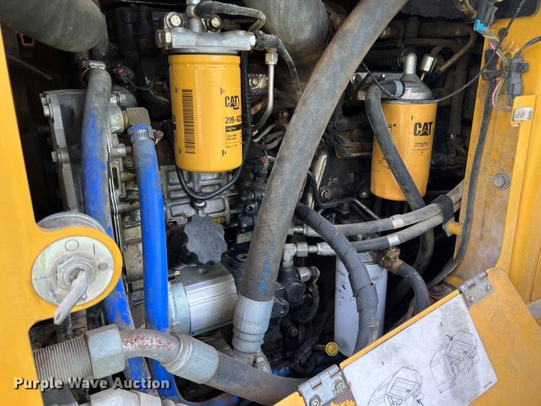 image for item DR5587 2010 Caterpillar 924H  wheel loader