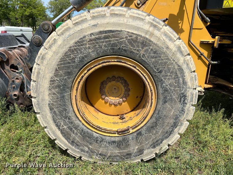 image for item DR5587 2010 Caterpillar 924H  wheel loader
