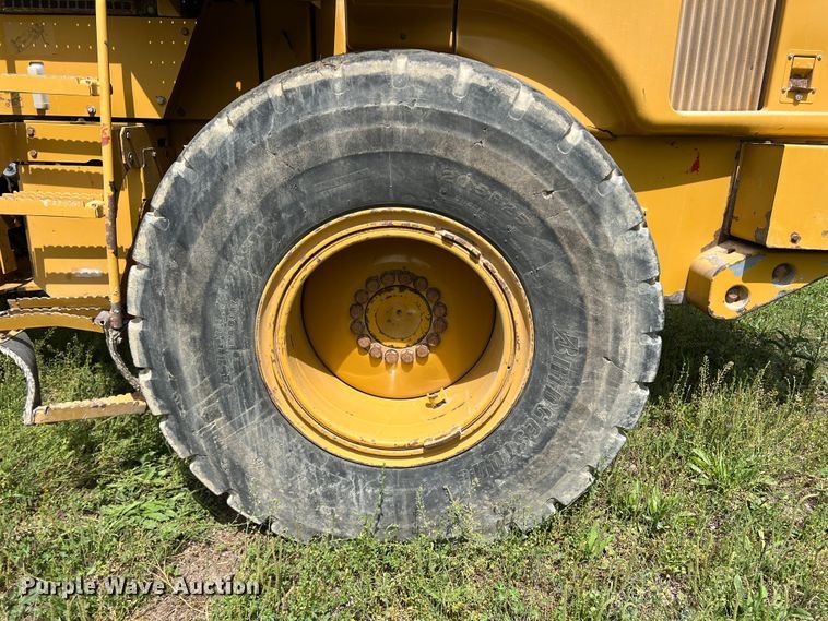 image for item DR5587 2010 Caterpillar 924H  wheel loader