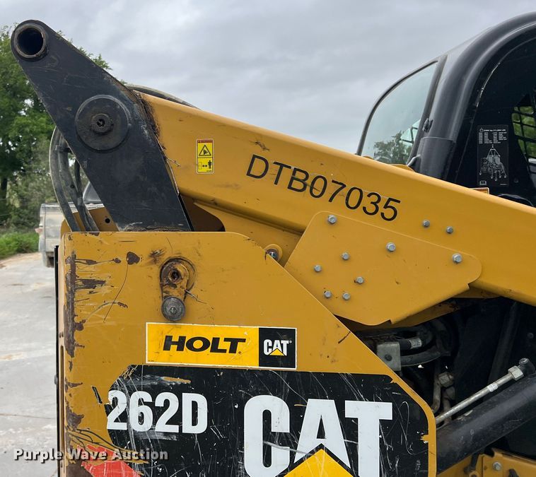 image for item DR5593 2017 Caterpillar 262D  skid steer loader