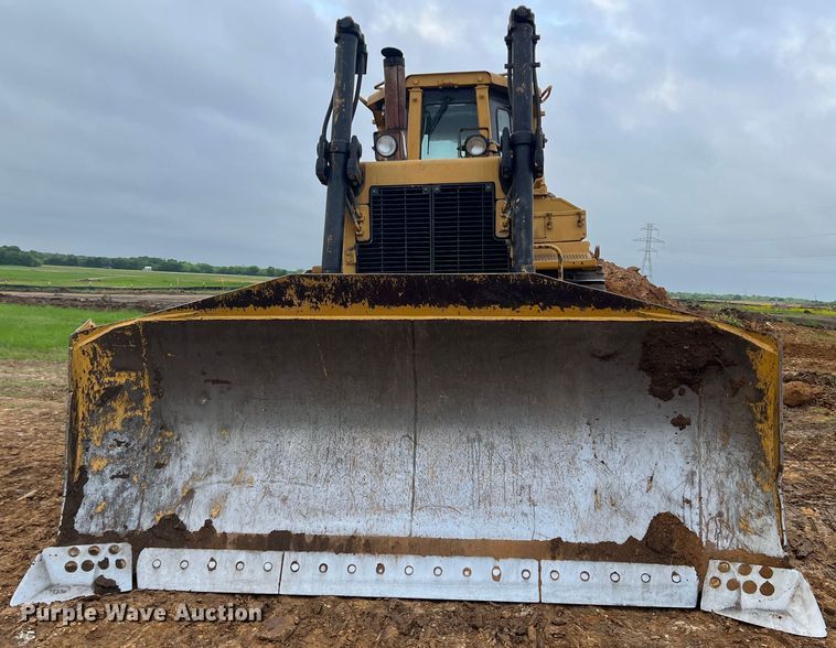 image for item DR5597 1987 Caterpillar D8N  dozer