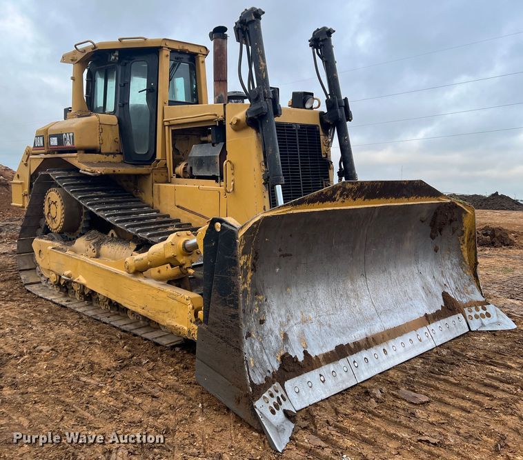 image for item DR5597 1987 Caterpillar D8N  dozer