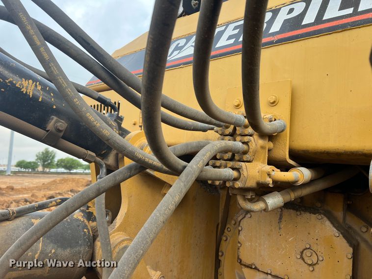 image for item DR5597 1987 Caterpillar D8N  dozer