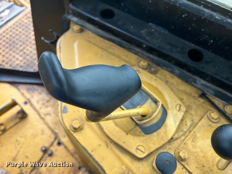 image for item DR5597 1987 Caterpillar D8N  dozer