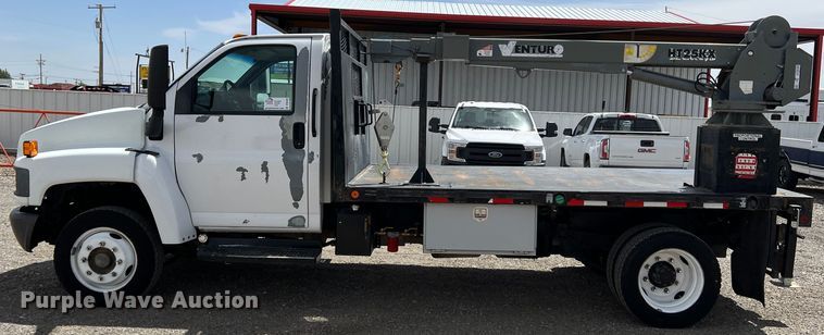 image for item DR5598 2007 Chevrolet C5500  flatbed truck