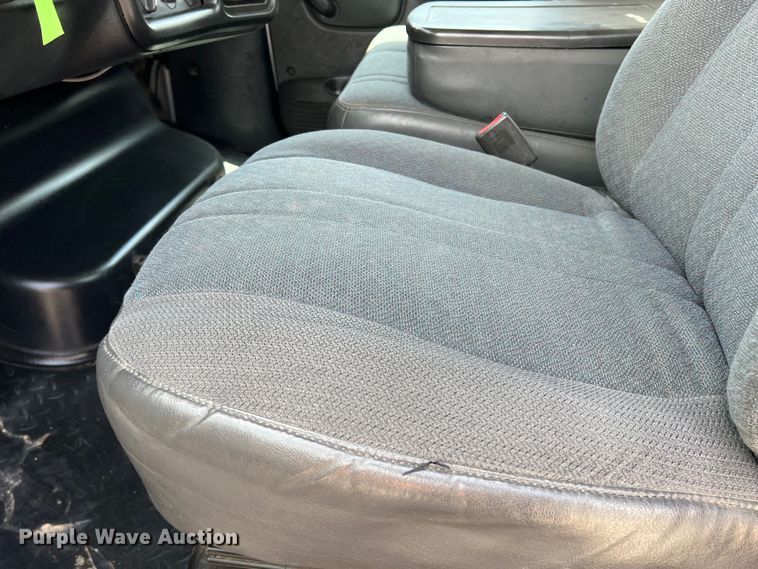 image for item DR5598 2007 Chevrolet C5500  flatbed truck