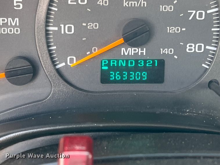 image for item DR5598 2007 Chevrolet C5500  flatbed truck