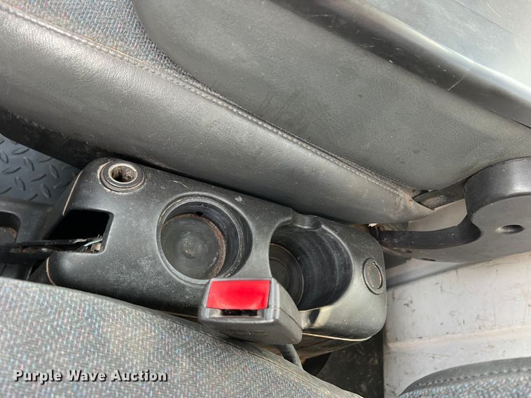 image for item DR5598 2007 Chevrolet C5500  flatbed truck