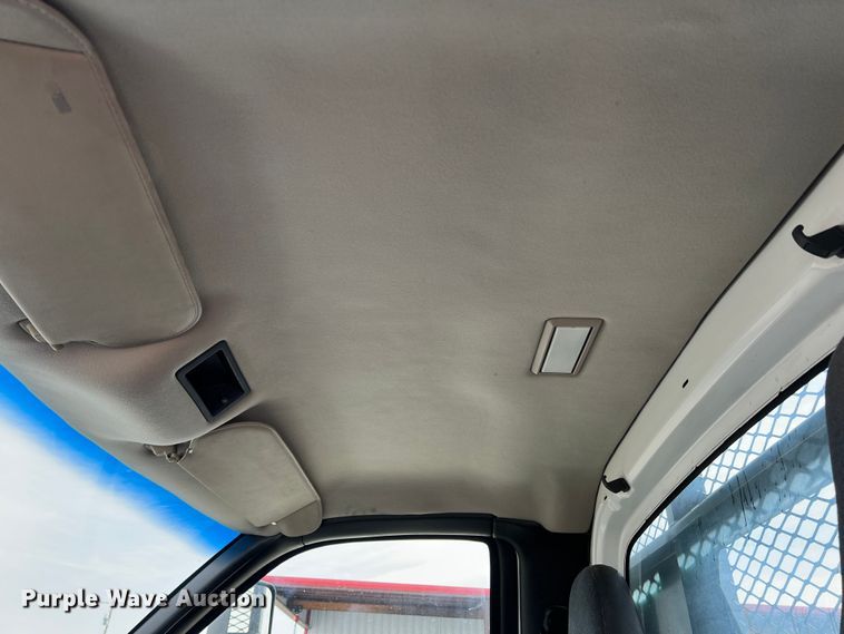 image for item DR5598 2007 Chevrolet C5500  flatbed truck