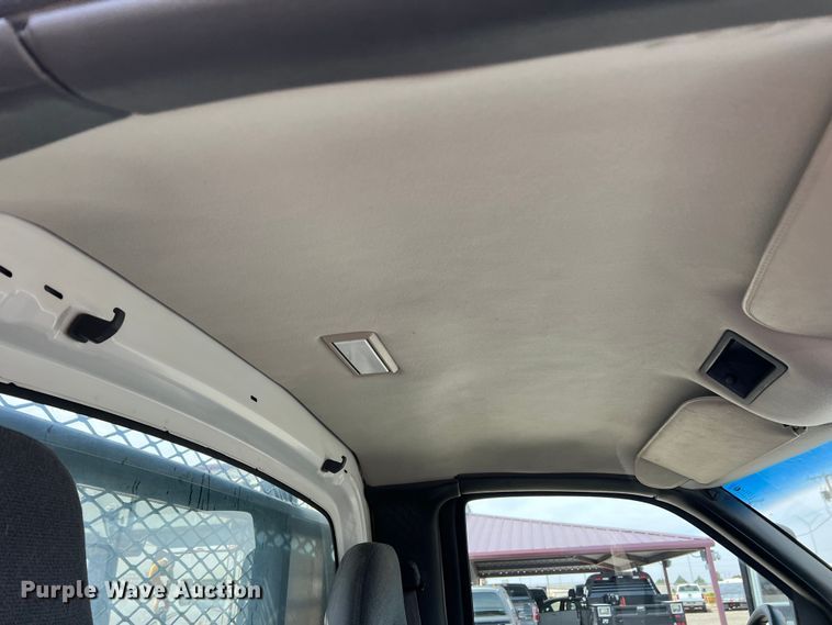 image for item DR5598 2007 Chevrolet C5500  flatbed truck