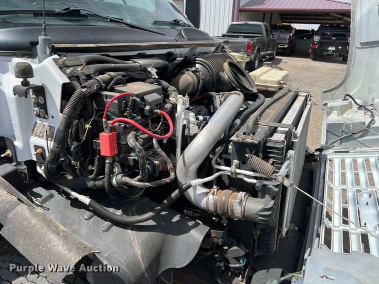 image for item DR5598 2007 Chevrolet C5500  flatbed truck