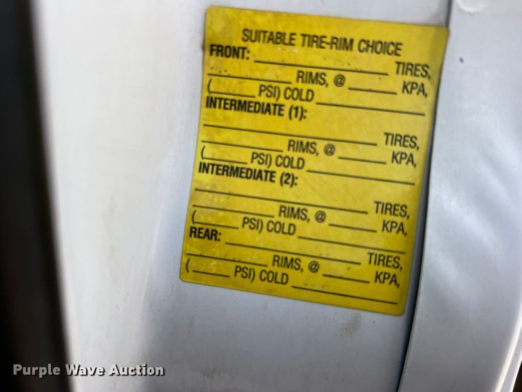 image for item DR5598 2007 Chevrolet C5500  flatbed truck